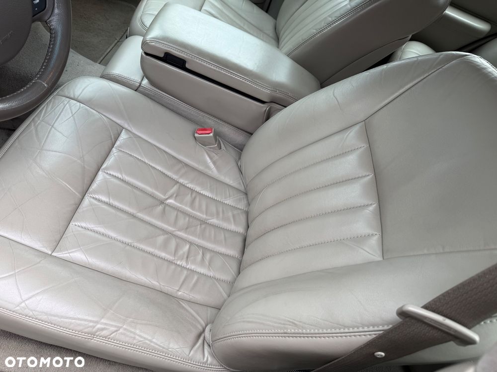 Lincoln Town Car 4.6 Signature - 27