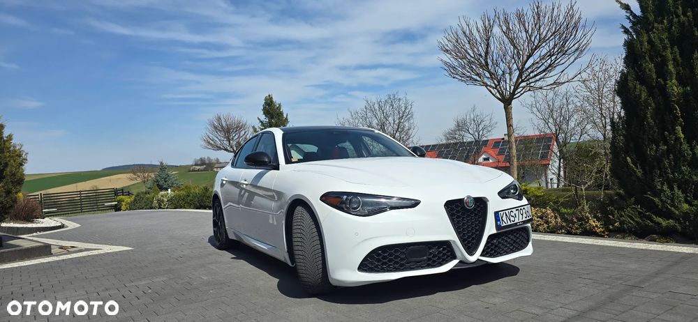 Alfa Romeo Giulia - 2