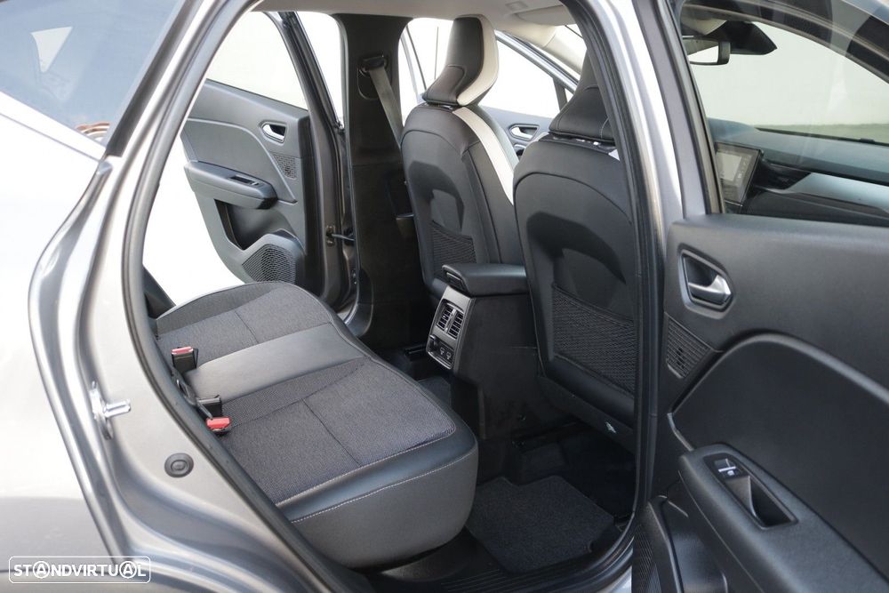 Renault Captur 1.6 E-Tech Plug-In Intens - 23