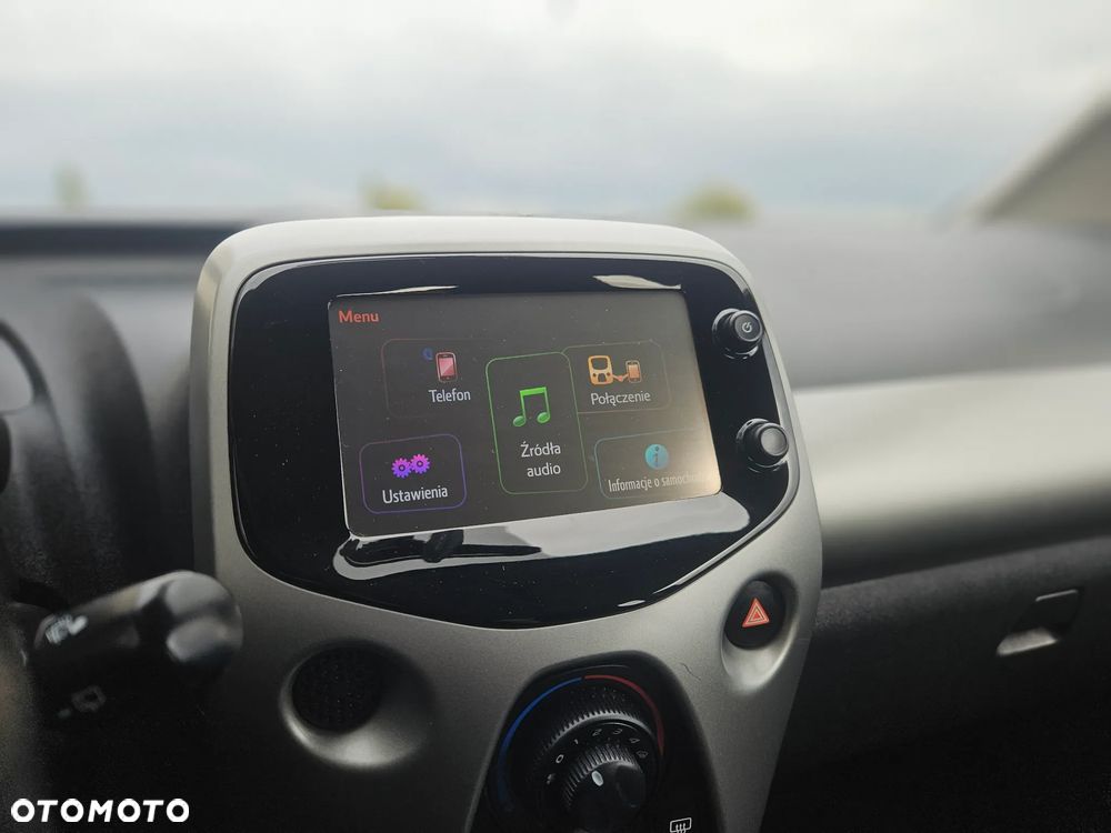 Toyota Aygo x-play - 17
