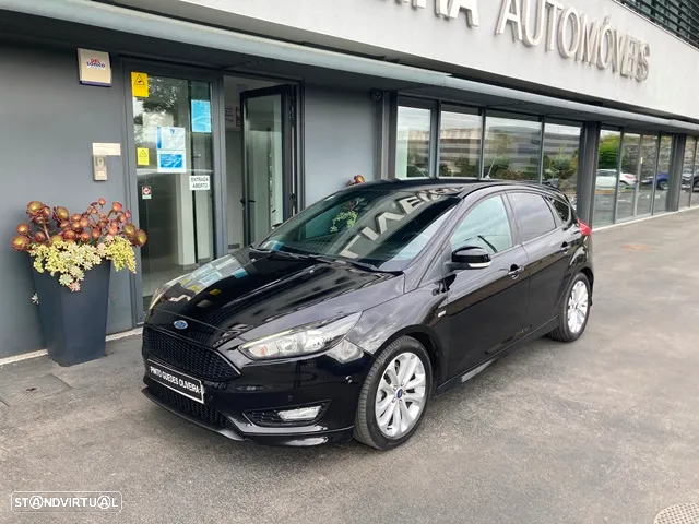 Ford Focus 1.0 EcoBoost S&S ST-Line - 3