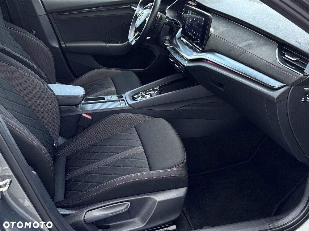 Skoda Octavia 2.0 TSI RS DSG - 9