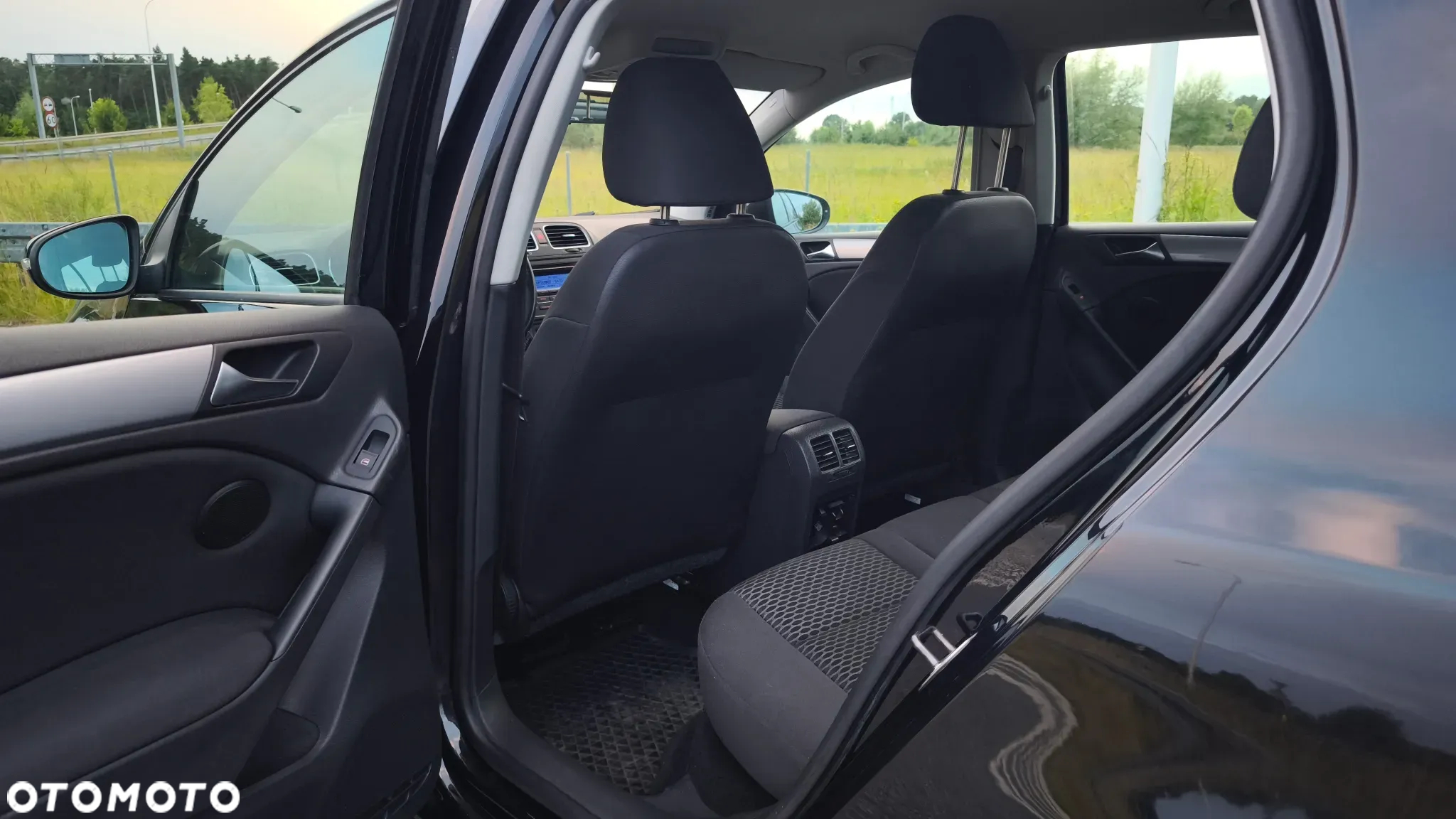Volkswagen Golf VI 1.6 TDI Trendline - 6