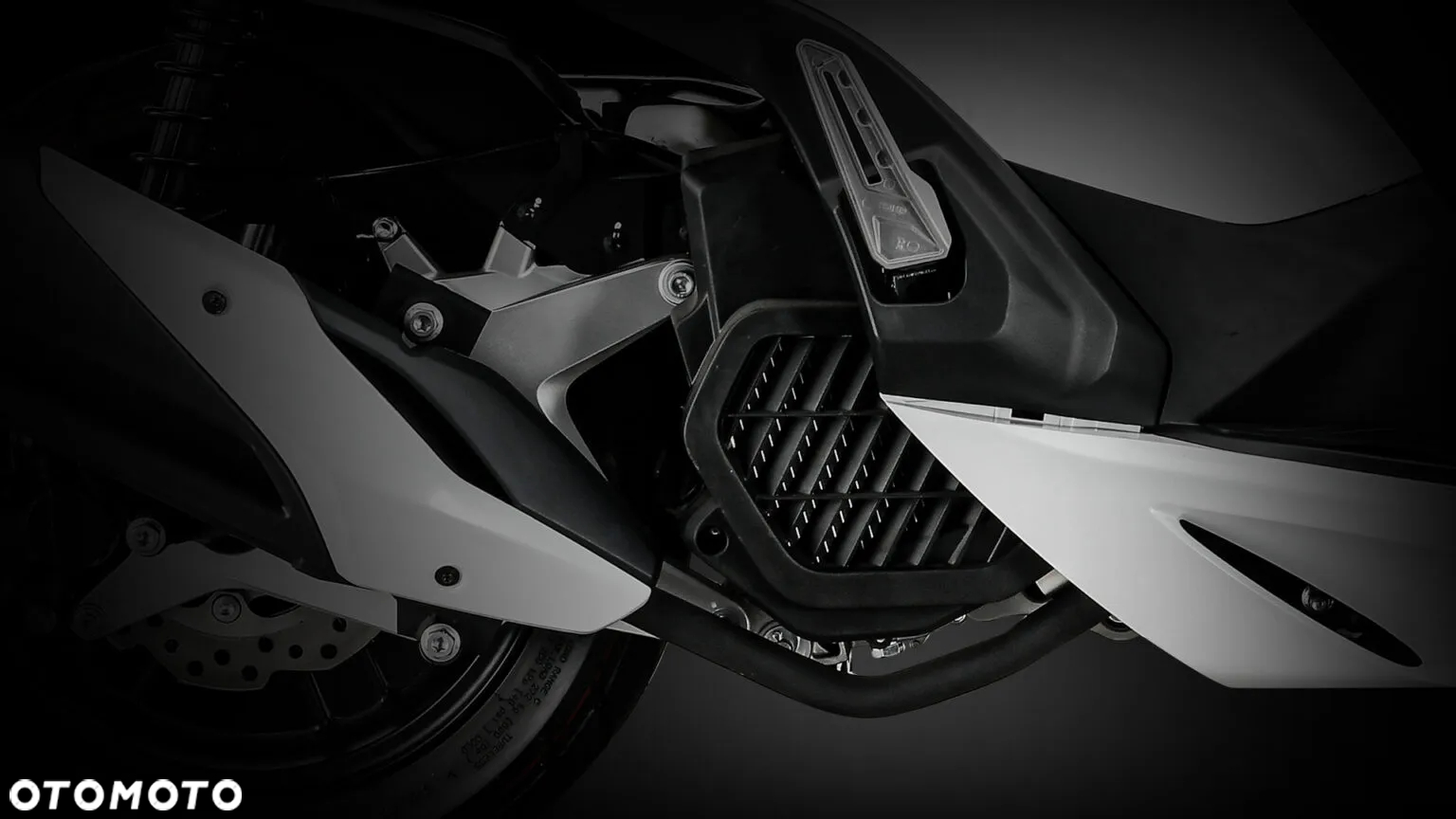 QJMOTOR MTX 125 - 12