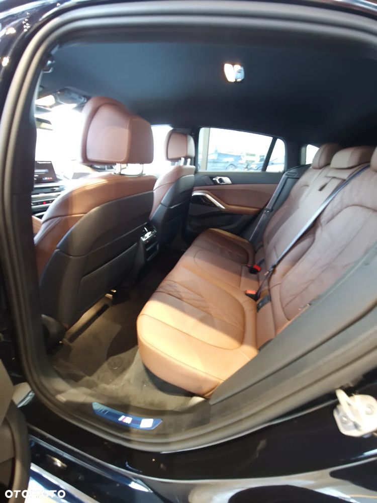 BMW X6 - 14