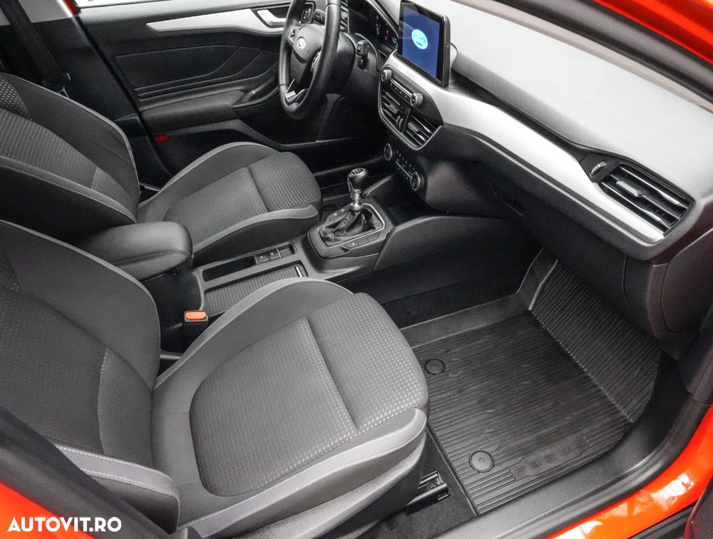 Ford Focus 1.0 EcoBoost Titanium Business - 13
