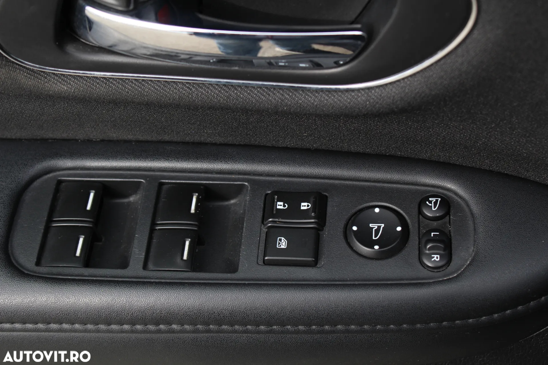 Honda HR-V 1.5 i-VTEC 4x2 CVT Elegance - 11