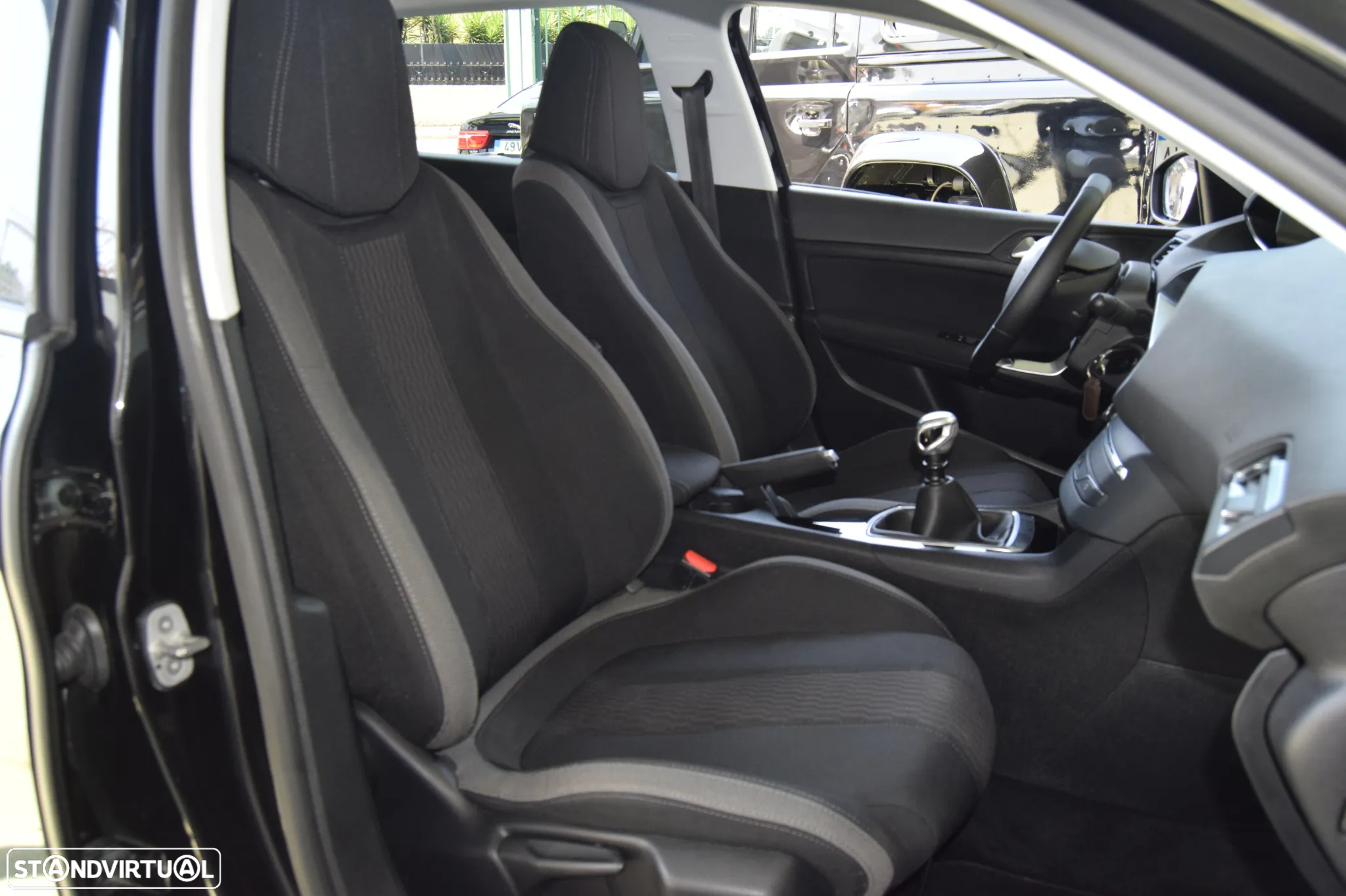 Peugeot 308 SW 1.6 BlueHDi Style - 35