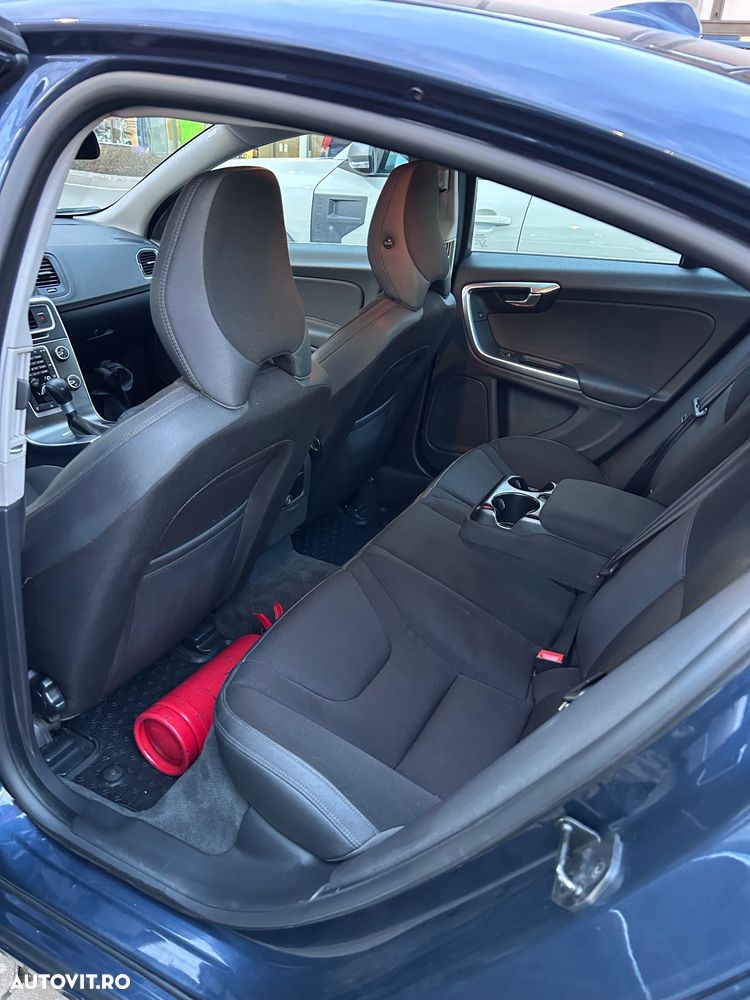 Volvo S60 D4 Start-Stop Kinetic - 6