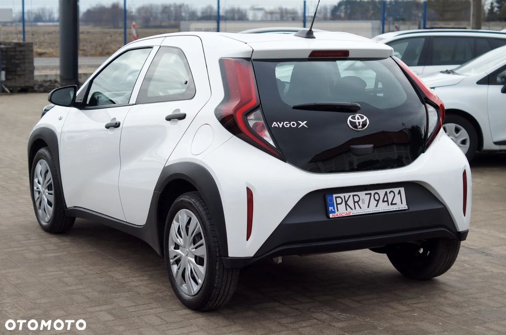 Toyota Aygo X Business Edition - 6