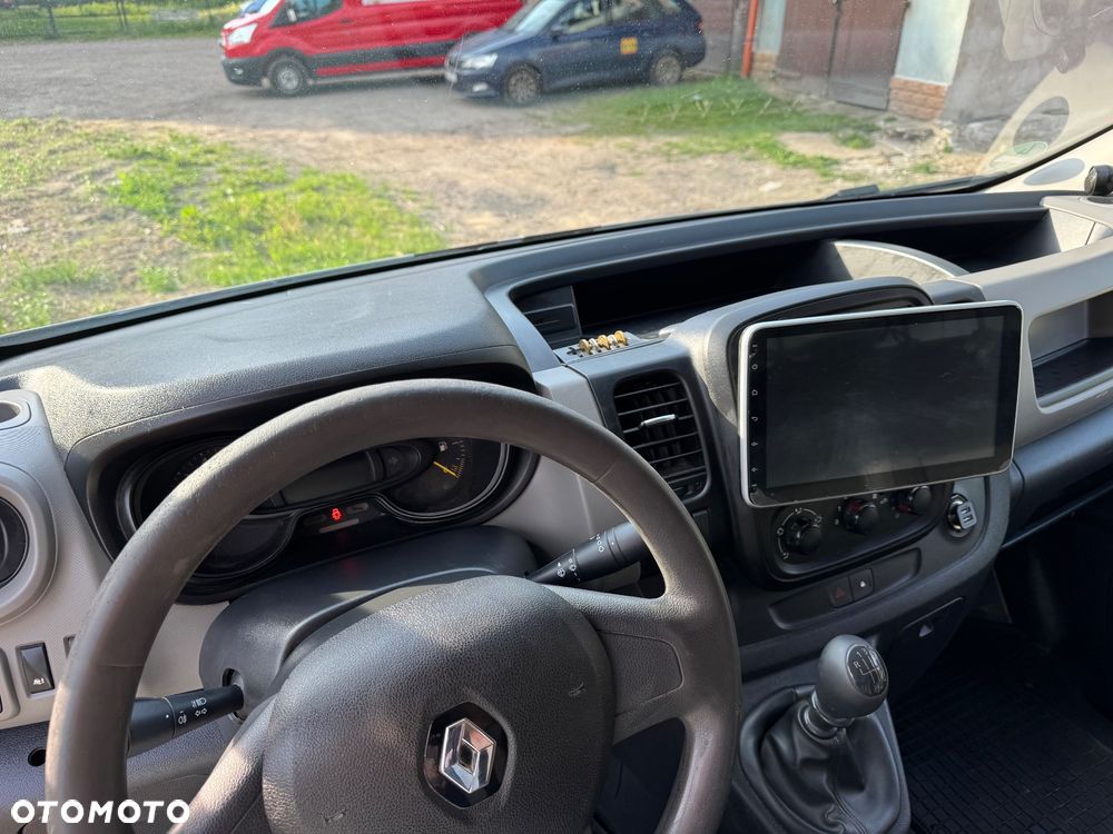 Renault Trafic - 17