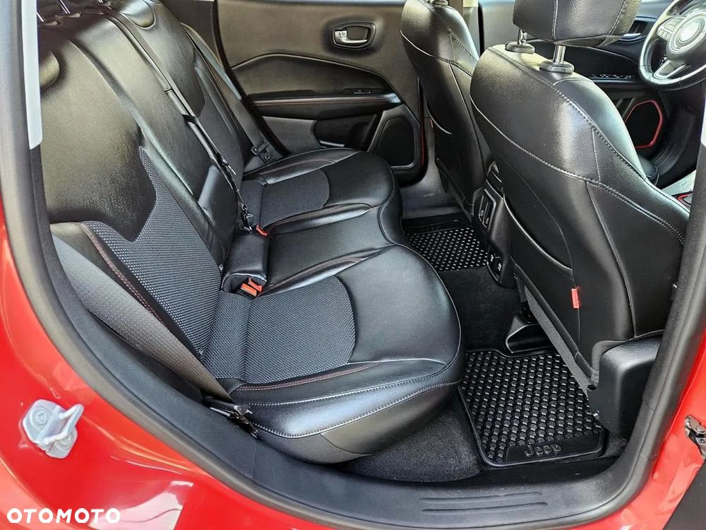 Jeep Compass 2.0 MJD Trailhawk 4WD S&S - 23