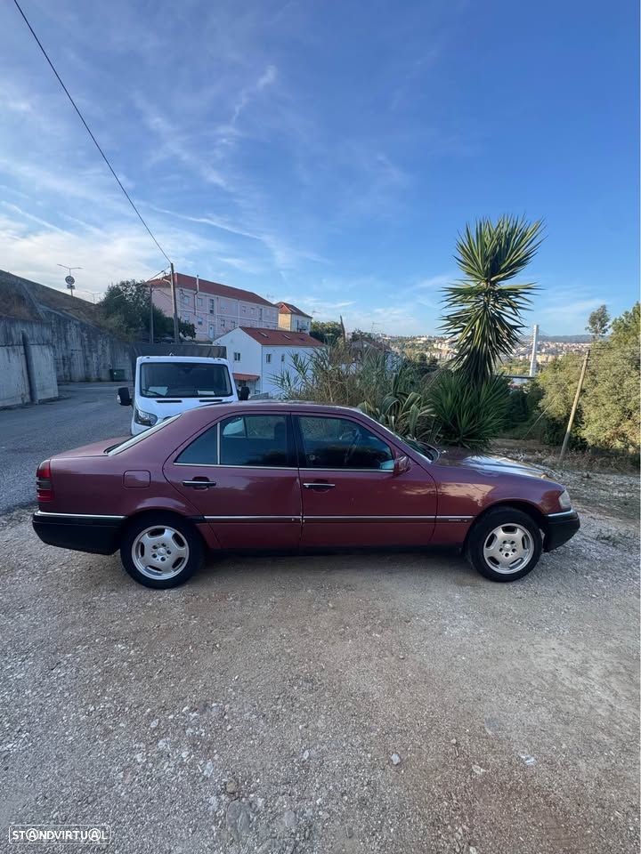 Mercedes-Benz C 220 D Elegance - 2