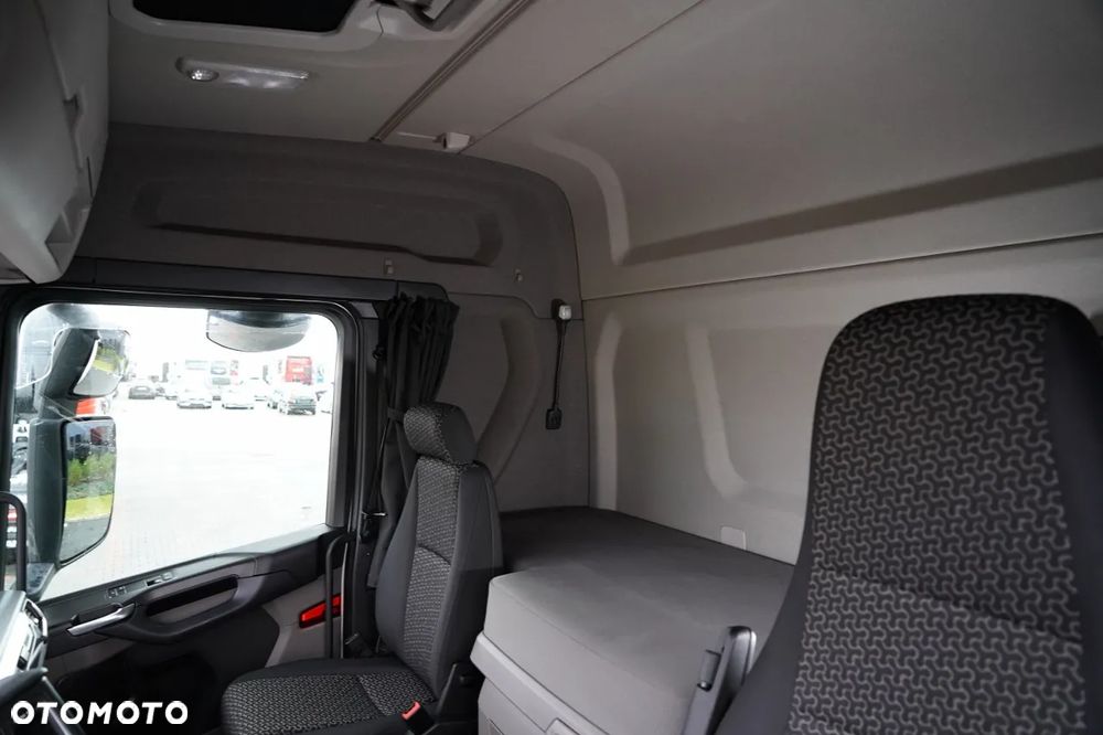 Scania R 450 / RETARDER / NISKA KABINA / - 25