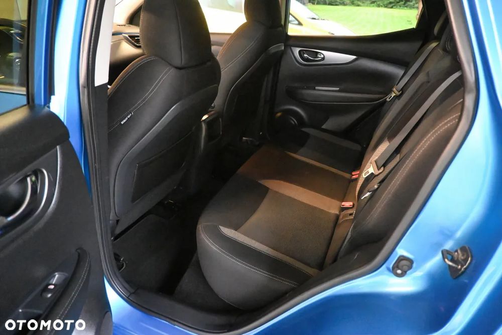 Nissan Qashqai 1.3 DIG-T N-CONNECTA - 20
