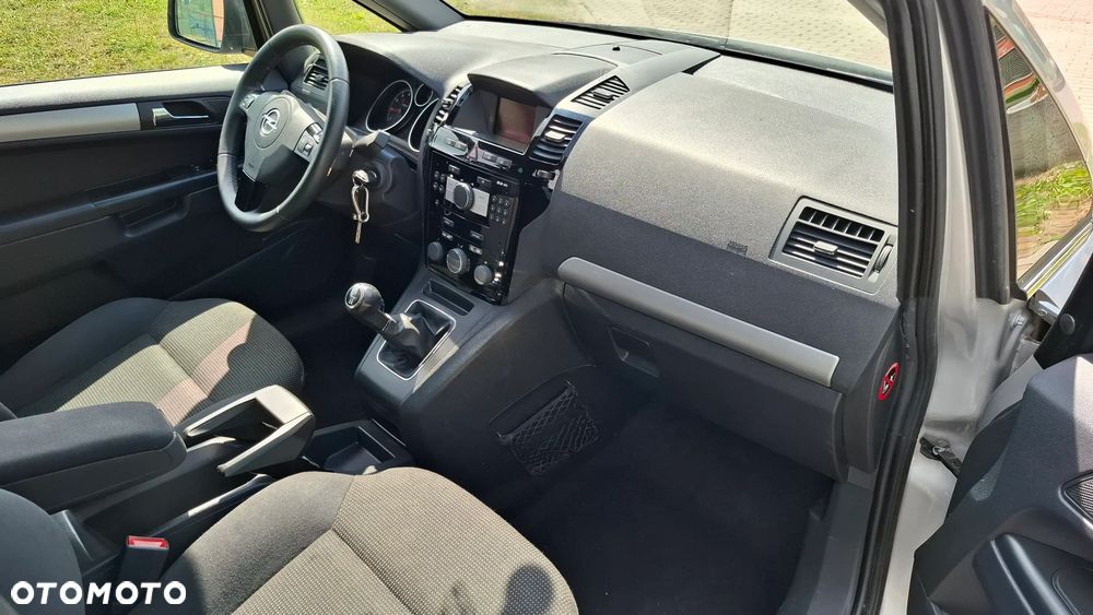 Opel Zafira 1.8 Edition Plus - 9
