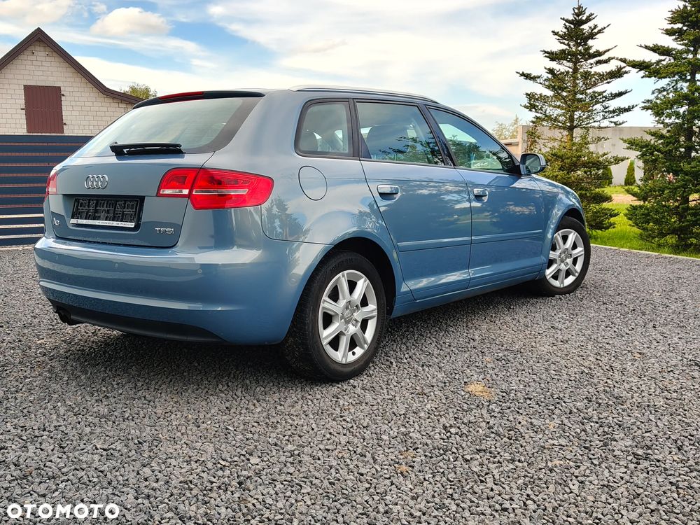 Audi A3 Sportback 1.4 TFSI Ambiente - 33