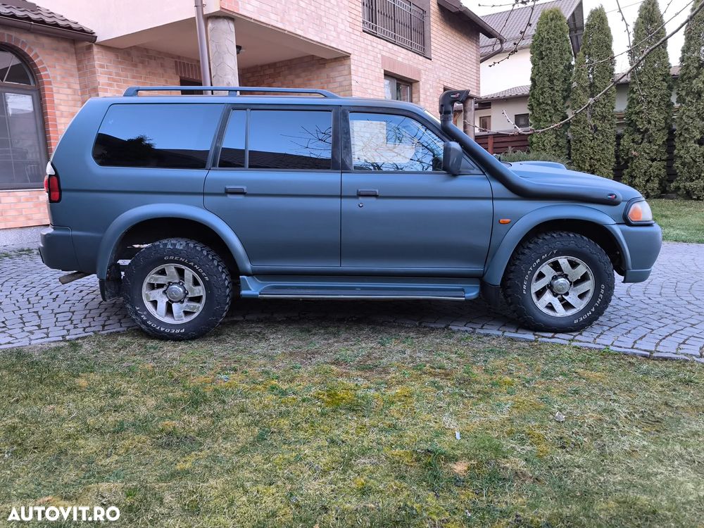 Mitsubishi Pajero Metal Top 2.5 TD GL - 11