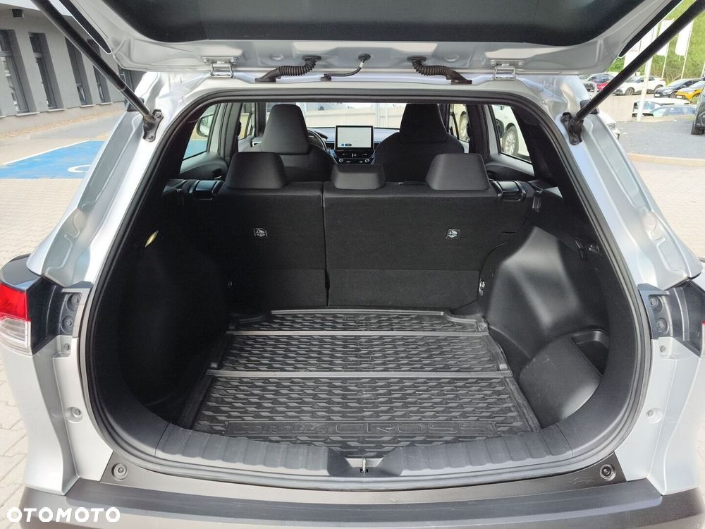 Toyota Corolla Cross - 25