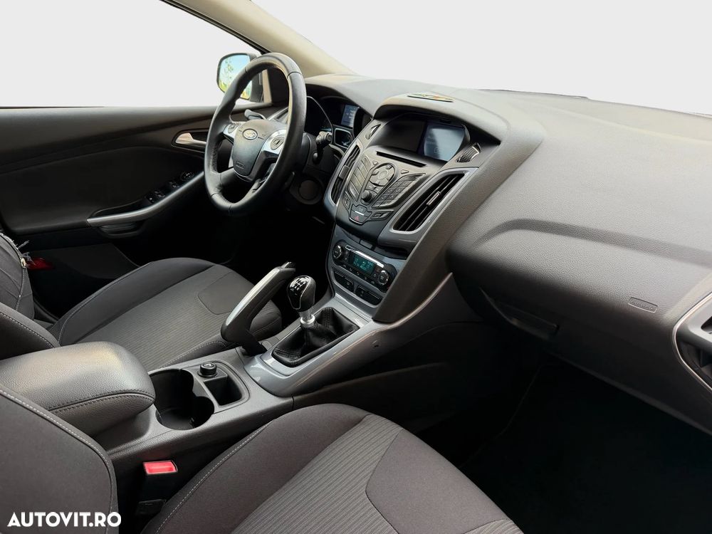 Ford Focus 1.6 TDCI DPF Start-Stopp-System Titanium - 7