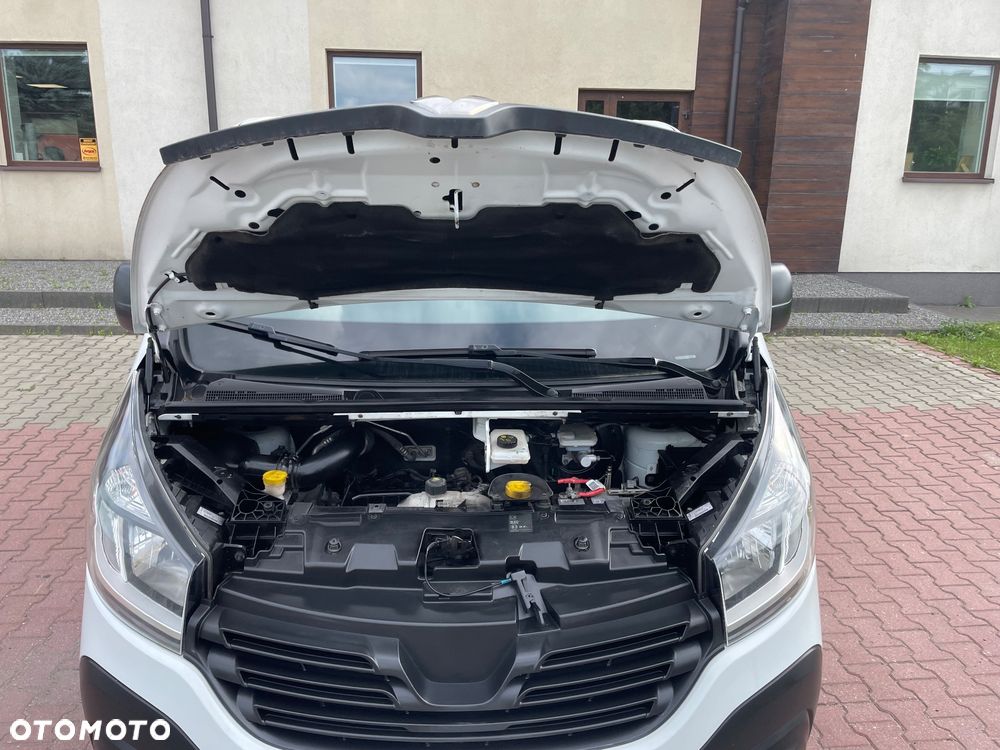 Renault Trafic - 12