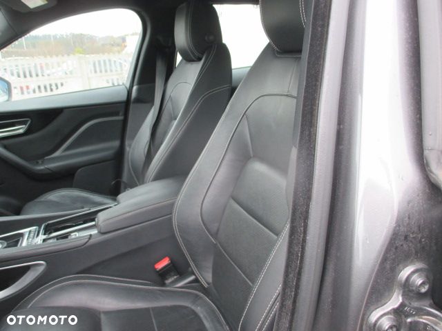 Jaguar F-Pace 20d AWD R-Sport - 12