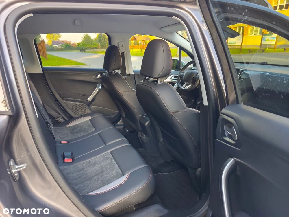 Peugeot 2008 - 21