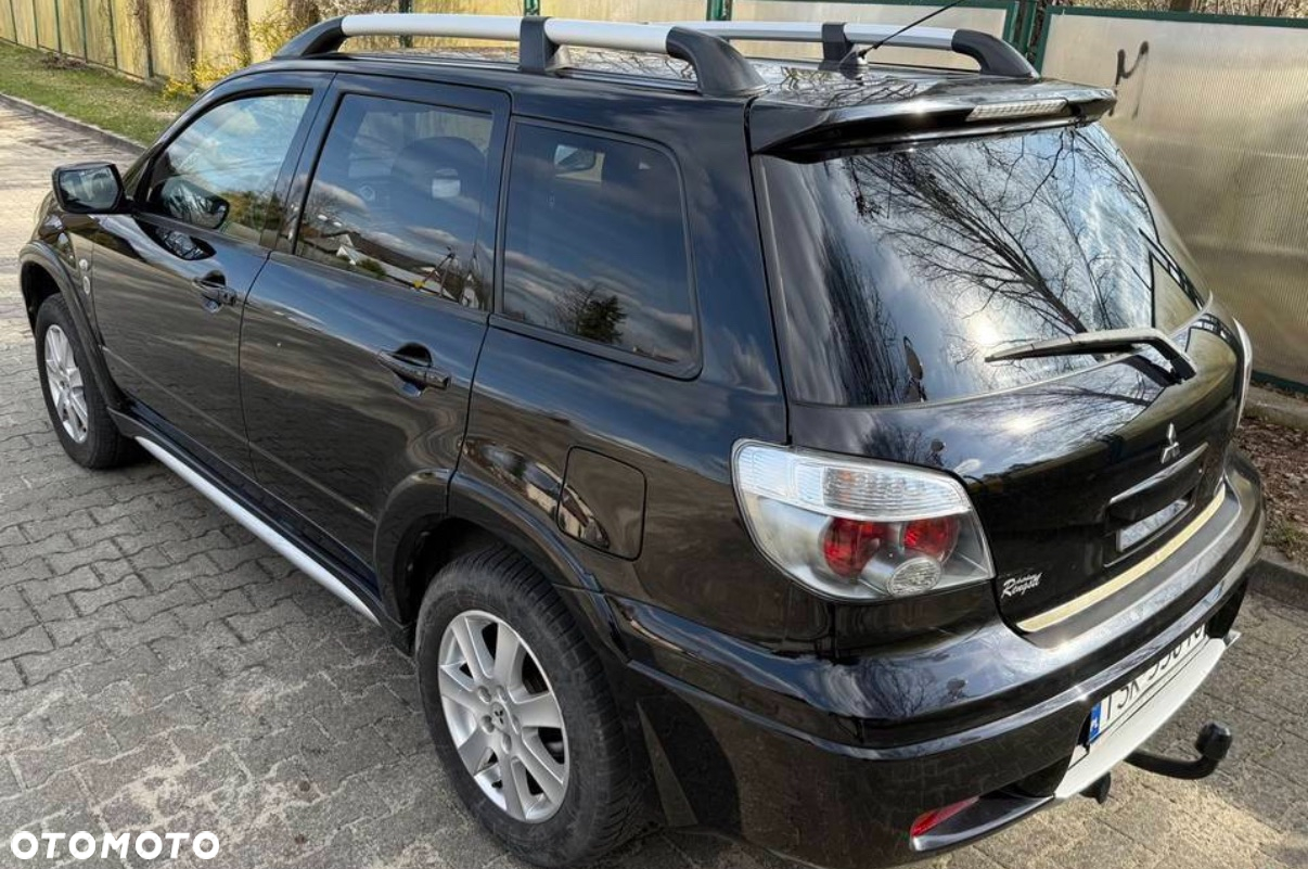 Mitsubishi Outlander 2.4 Dakar - 4