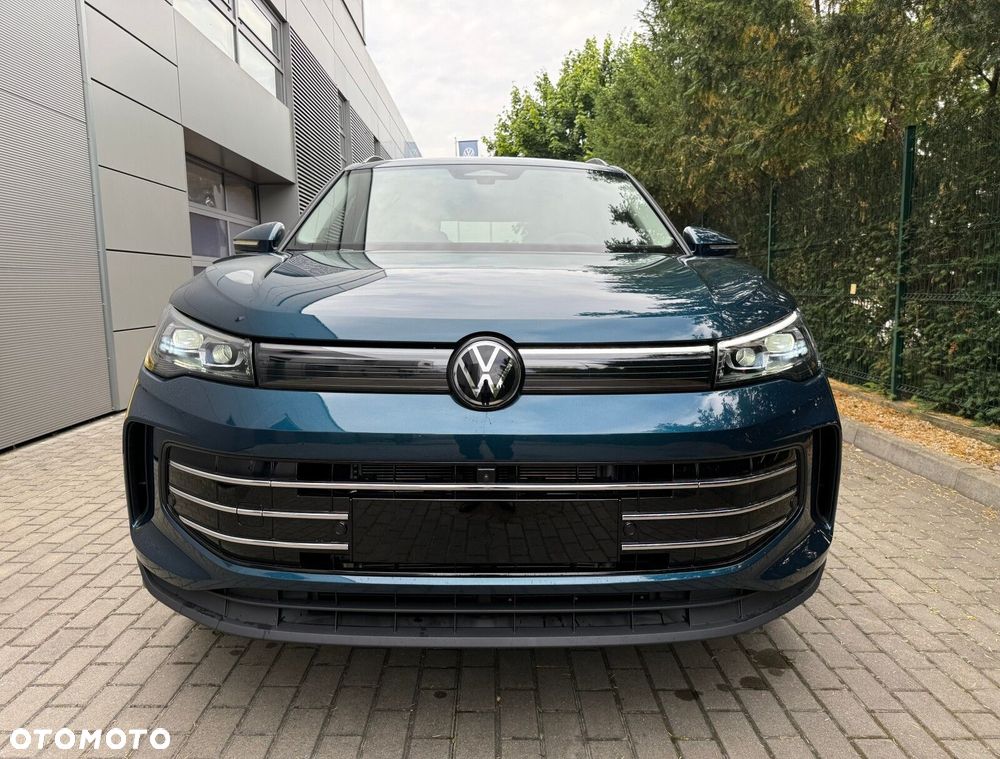 Volkswagen Tiguan - 12