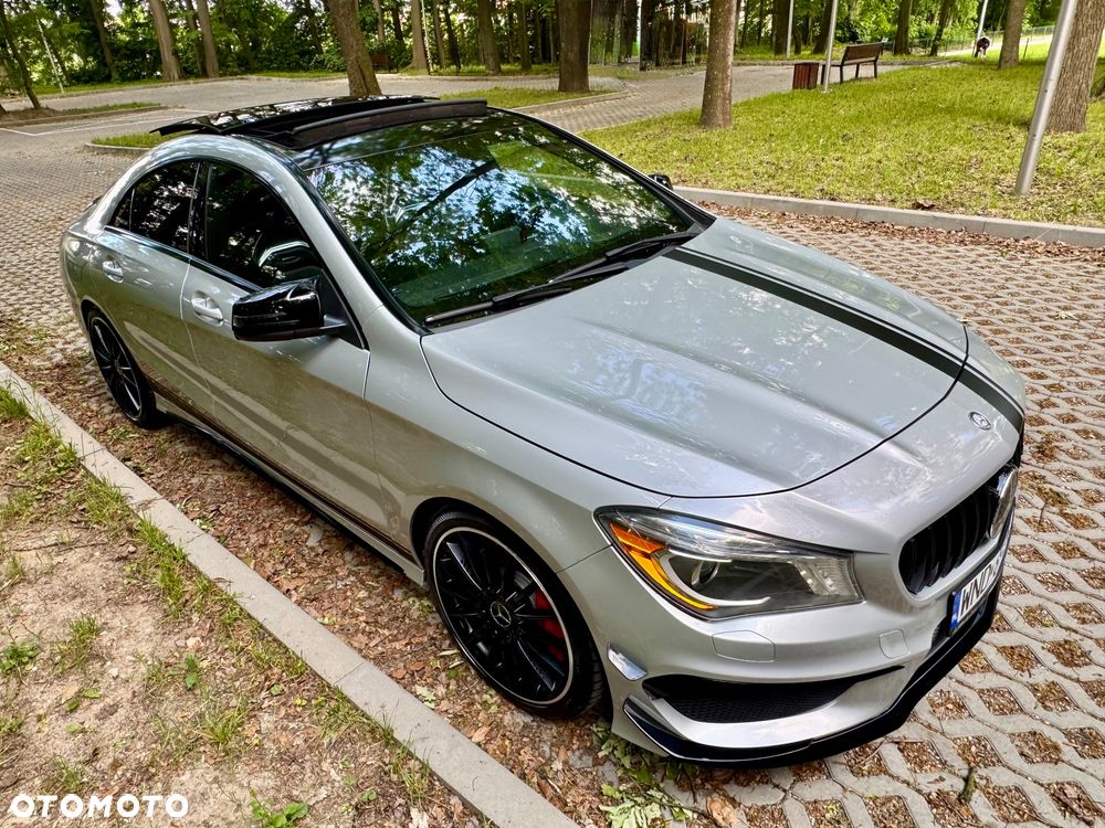 Mercedes-Benz CLA 45 AMG 4Matic 7G-DCT - 39