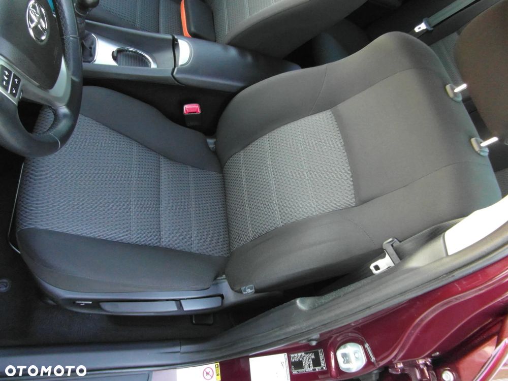 Toyota Avensis 1.8 Edition-S - 16