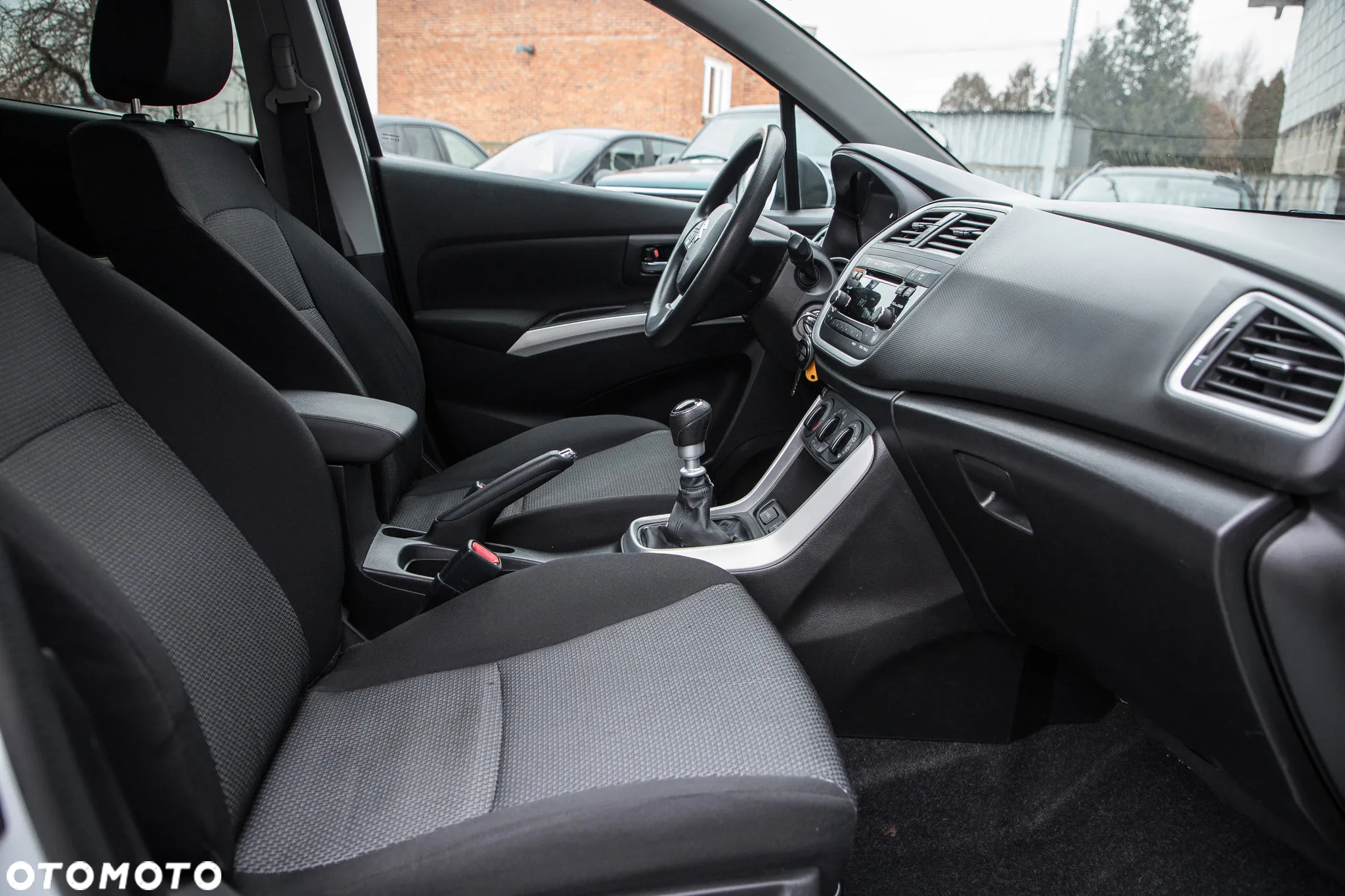 Suzuki SX4 S-Cross 1.6 DDiS 4x2 Comfort - 27