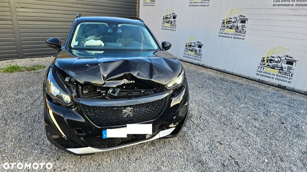 Peugeot 2008 - 8