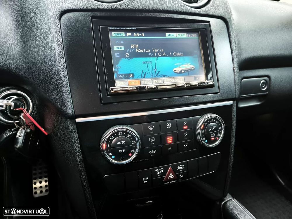 Mercedes-Benz ML 320 CDI - 36