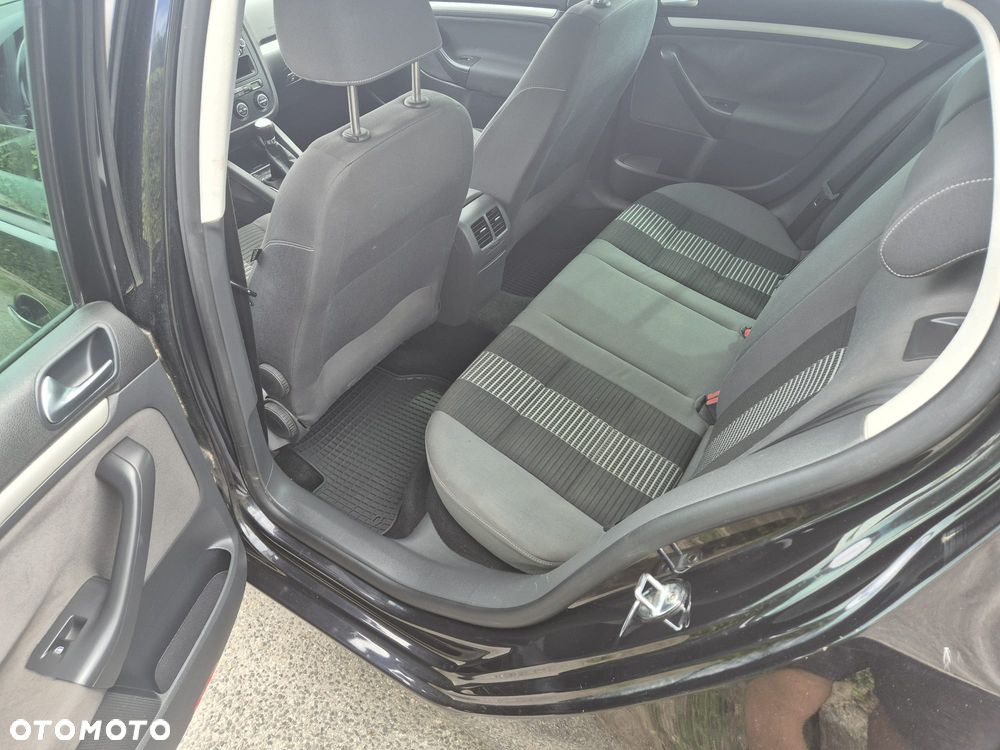 Volkswagen Golf 2.0 TDI United - 16