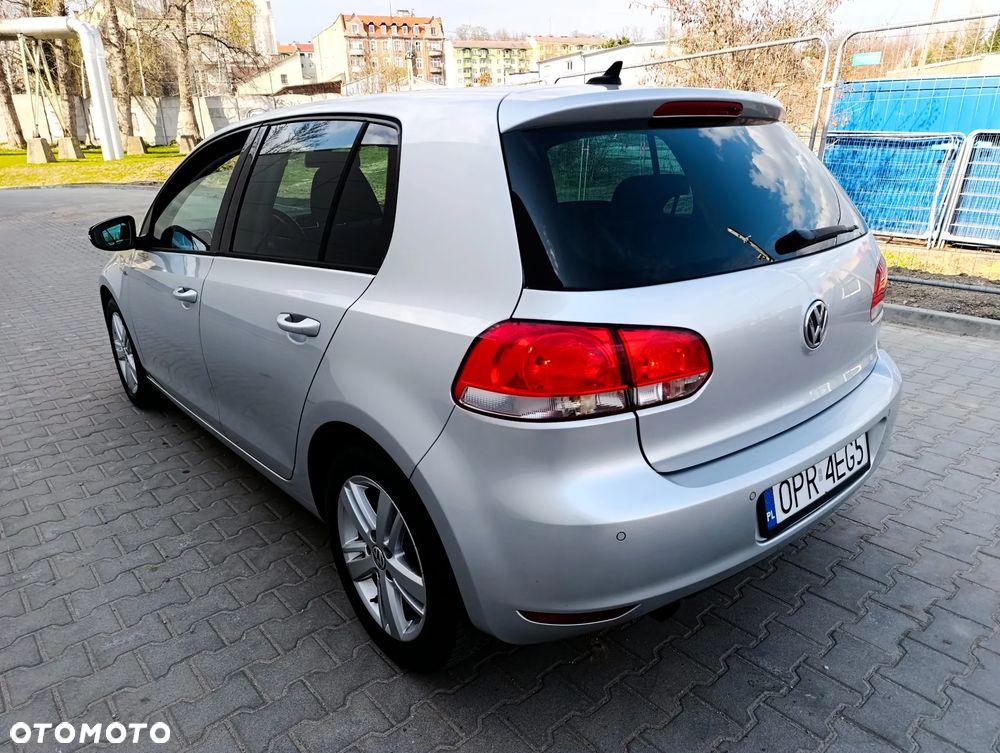 Volkswagen Golf 1.6 TDI DPF BlueMotion Technology MATCH - 24