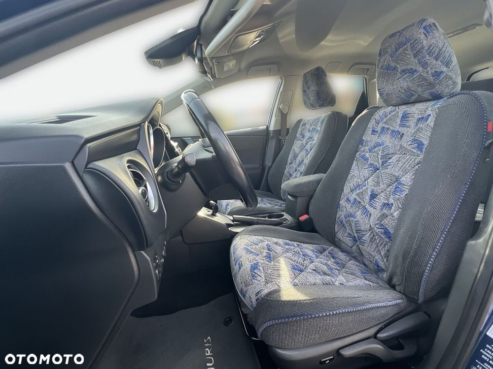 Toyota Auris Hybrid 135 Premium - 9