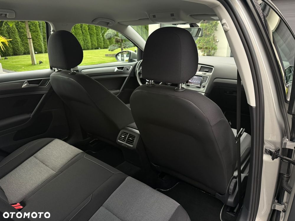 Volkswagen Golf 1.4 TSI BlueMotion Technology DSG Comfortline - 28