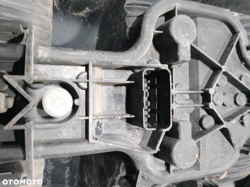 LAMPA TYLNA PRAWA NISSAN PRIMERA P12 89025237 SEDAN - 3