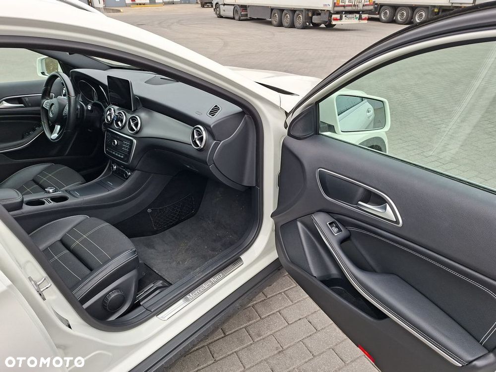 Mercedes-Benz GLA 250 4-Matic - 13