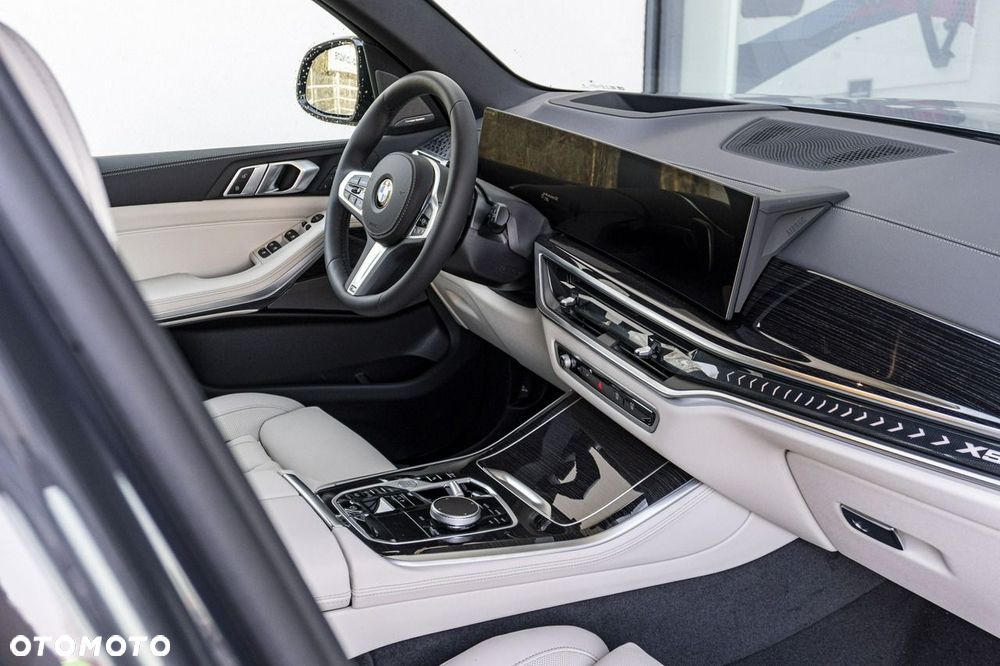 BMW X5 xDrive30d - 26