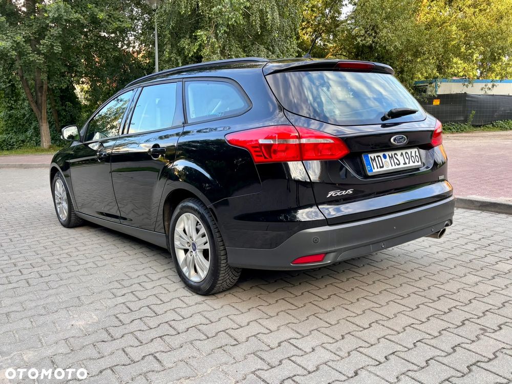 Ford Focus 1.5 EcoBoost SYNC Edition ASS - 4