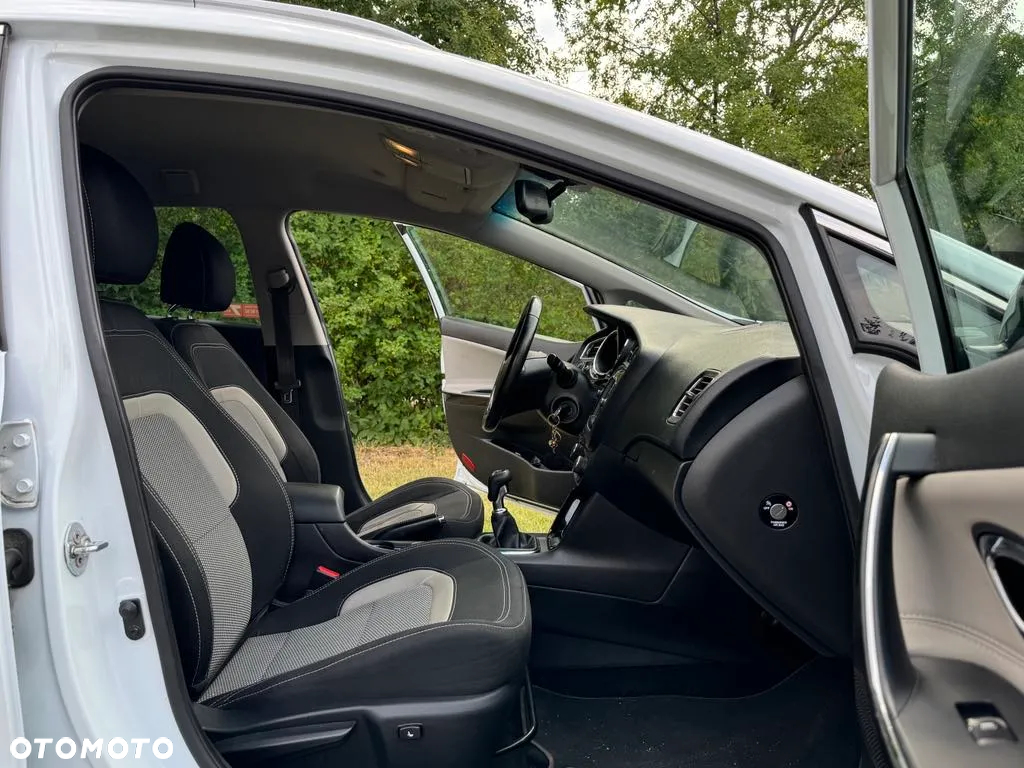 Kia Ceed - 15