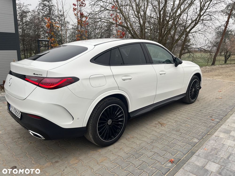 Mercedes-Benz GLC 300 e 4Matic 9G-TRONIC AMG Line Advanced - 5