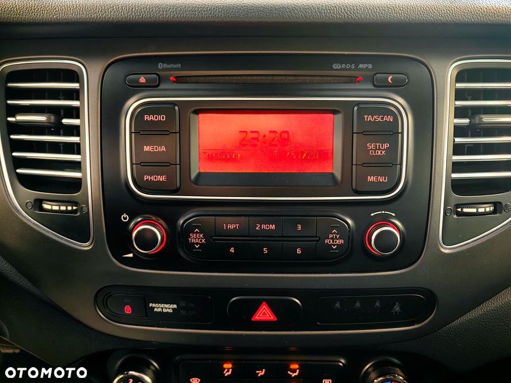 Kia Carens 1.6 GDI ISG Vision - 13