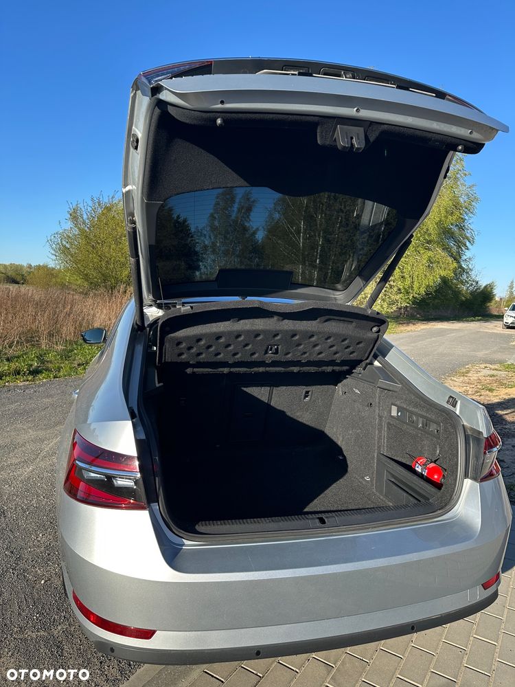 Skoda Superb 2.0 TDI SCR Ambition - 18