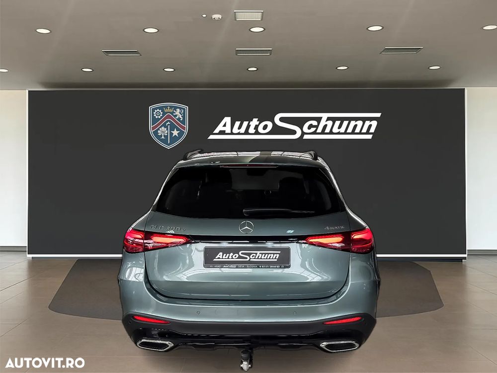 Mercedes-Benz GLC 300 e 4Matic 9G-TRONIC AMG Line Advanced - 7