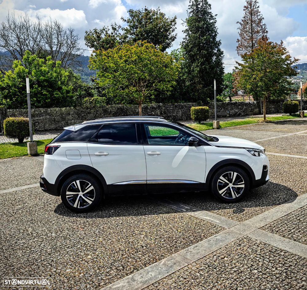 Peugeot 3008 1.5 BlueHDi GT Line Baixo Consumo EAT8 - 36