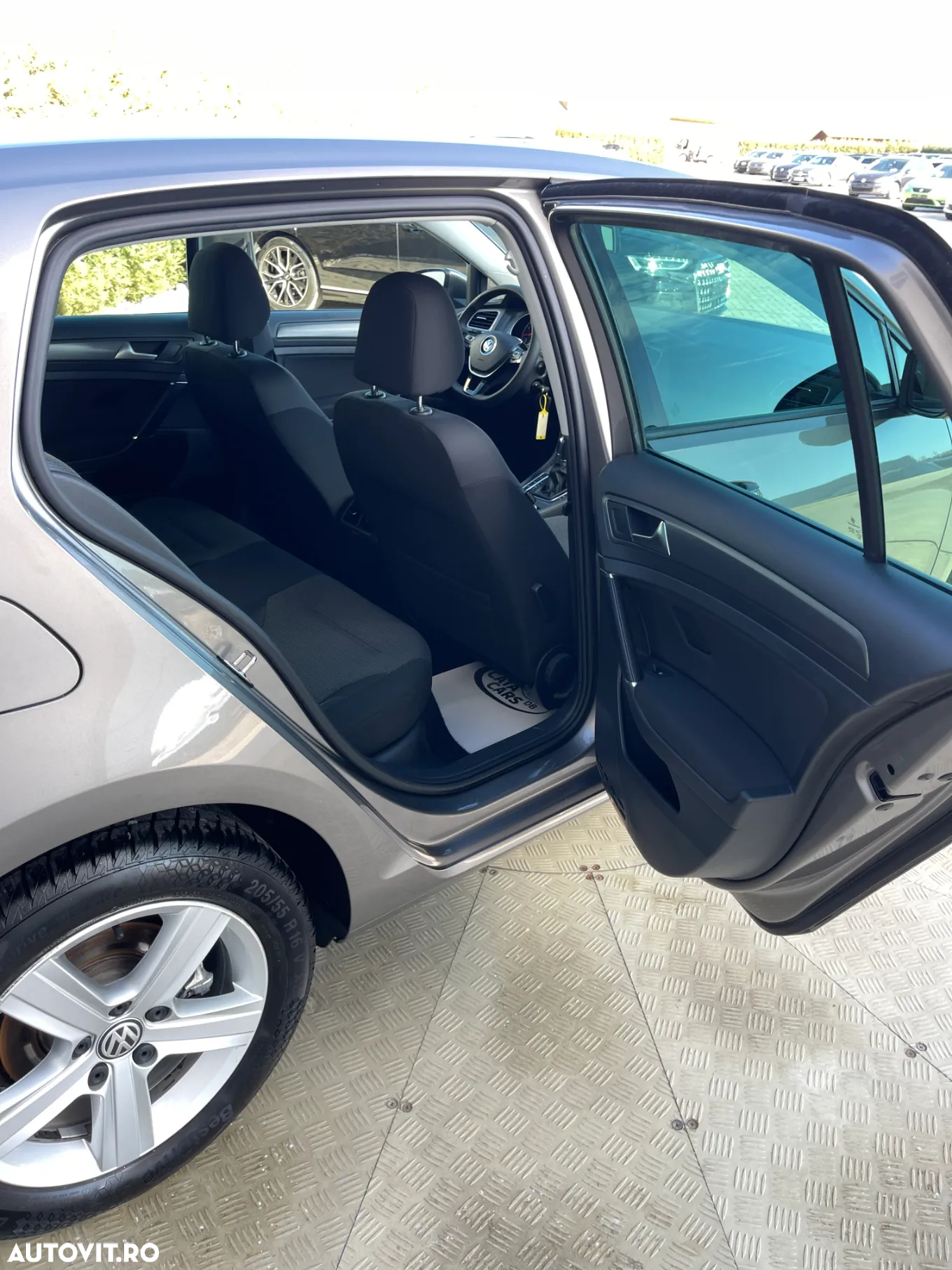 Volkswagen Golf 1.4 TSI DSG Comfortline - 24