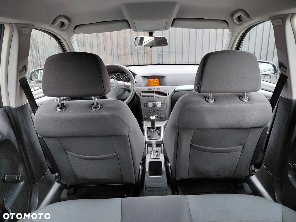 Opel Astra 1.6 Catch me - 31